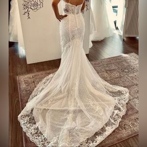 Maggie Sottero Wedding Gown